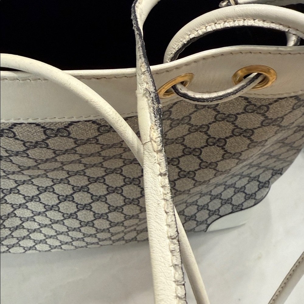 Gucci Vintage GG Canvas Leather Drawstring White and Blue Monogram Tote W/COA - Picture 11 of 16